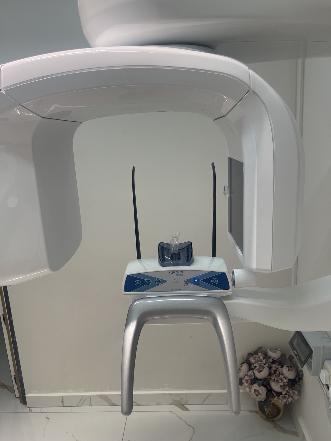 Photograph showing details of the clinic's CBCT imaging unit